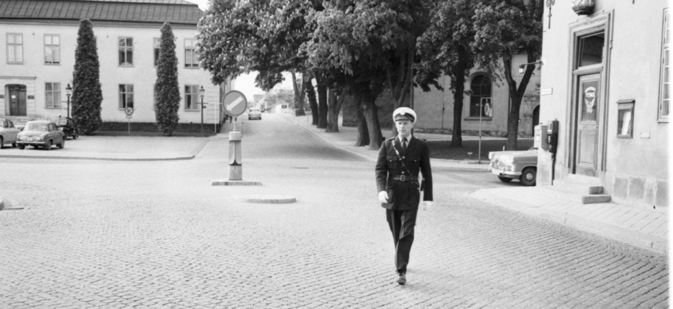Polis på torget, 1962. 
