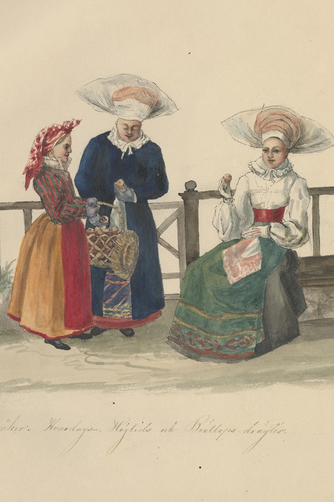 Skiss på tre kvinnor som bär Österåkersdräkt